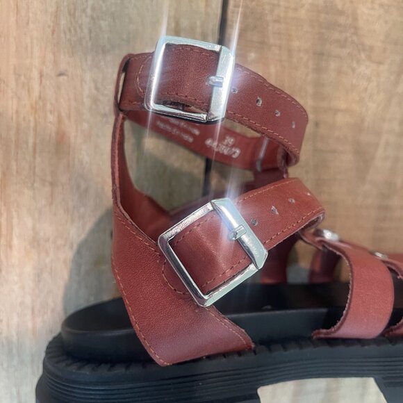 Free People Hadley Hammered Stud Sandals NEW Size 39 (US 9) - Picture 8 of 9